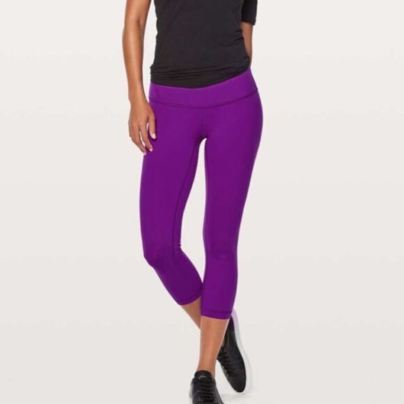 lululemon athletica Pants - Lululemon Wunder Under Crop Leggings 21"